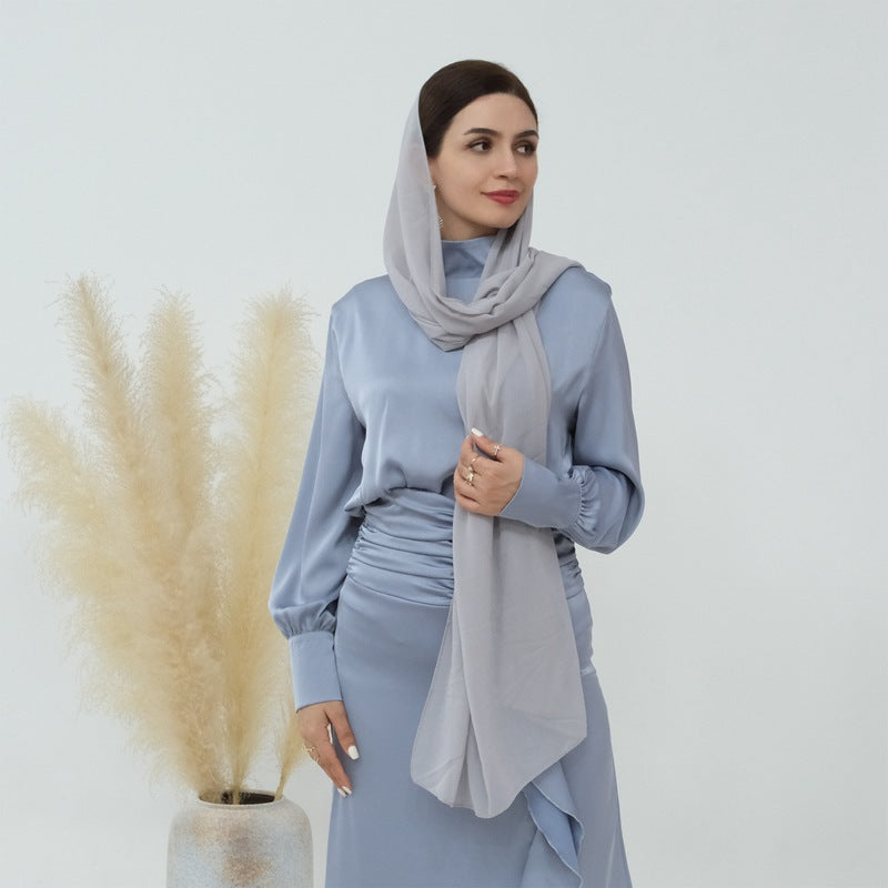 طقم عباية وتنورة وقميص من الساتان للنساء المسلمات