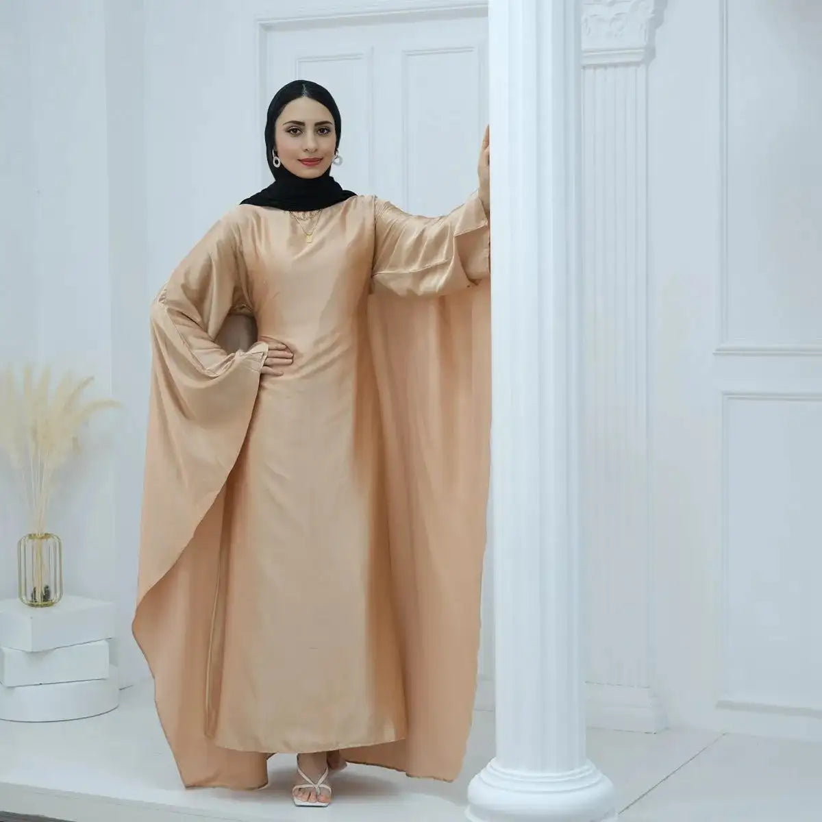 Dark Gray, Apricot, Pink, Rose, Sky Blue, Royal Blue, Green, Taro, Coffee, Maroon, Dark Green, Black
