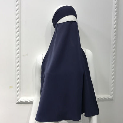 نقاب نسائي بعشرة ألوان
