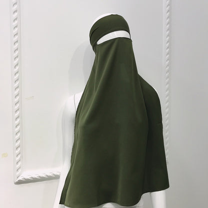 نقاب نسائي بعشرة ألوان