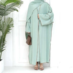 طقم عباية مفتوح من قطعتين من القماش الثقيل المتجعد