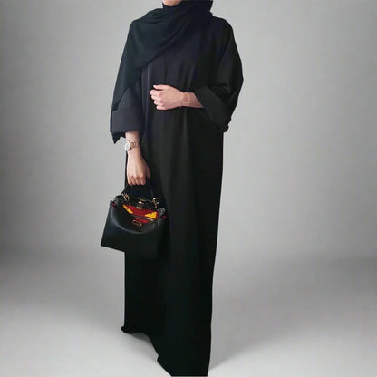 ملابس إسلامية نسائية عباية سعودية مفتوحة