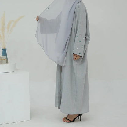 فستان عباية مفتوح من كارديجان مطرز على شكل قلب