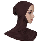 نساء مسلمات يرتدين الحجاب الداخلي